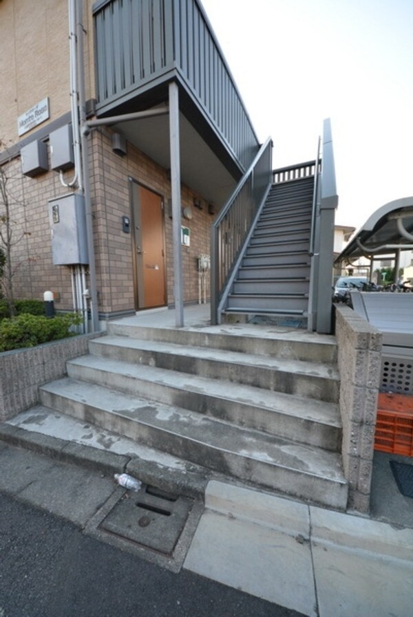 エントランス(★エントランス付近です★)