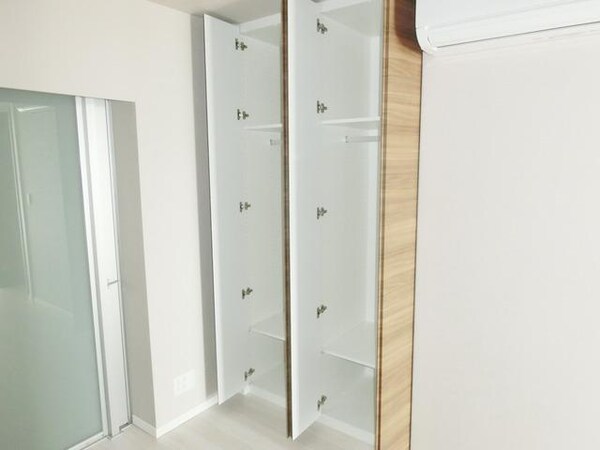 設備(★4.8帖の洋室の収納スペースです★)