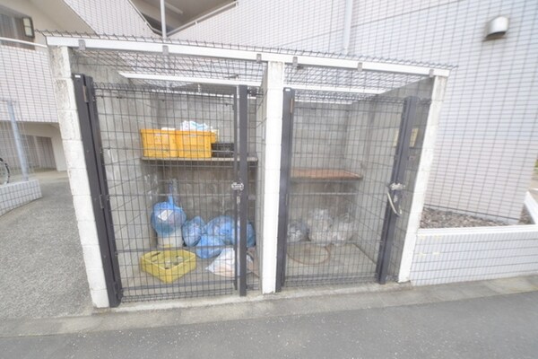 設備(★ごみ捨て場★)