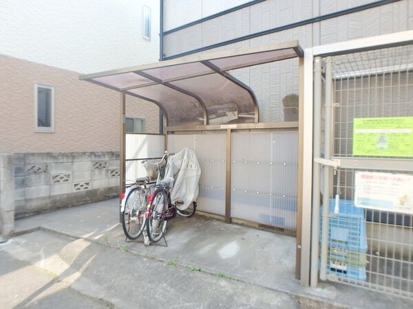 駐車場(★屋根付き駐輪場★)