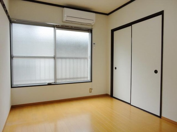 リビング・居室(静かで落ち着くお部屋です)