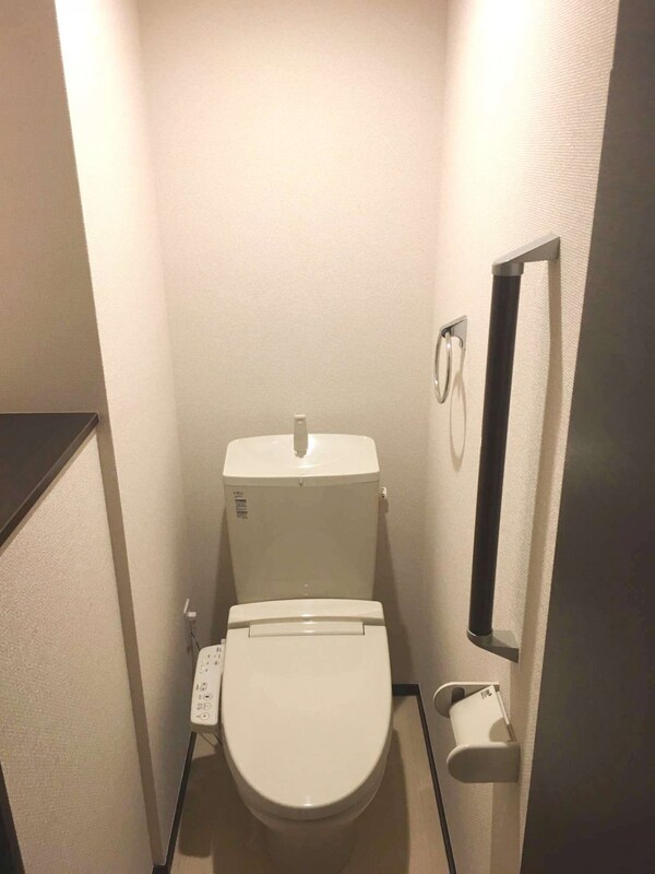 トイレ(ウォッシュレット機能付き)