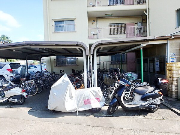 駐車場(★屋根付き駐輪場★)