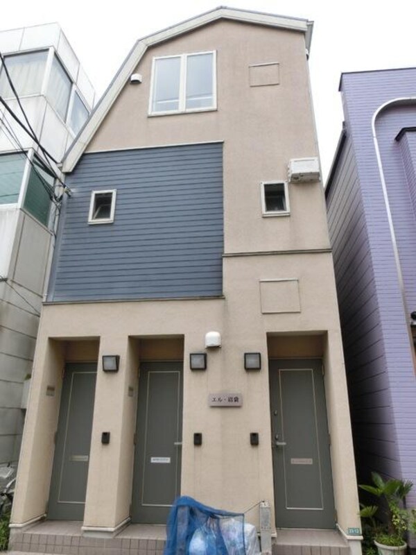 外観(閑静な住宅街にあるアパートメント)