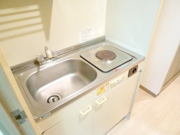 キッチン(同タイプ参考写真)