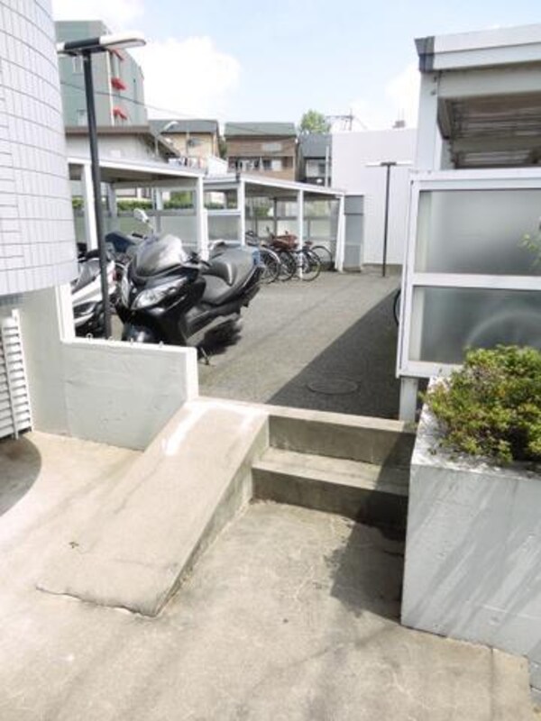 共有部分(★広い駐輪場です★)