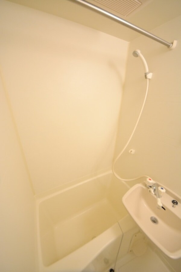 バス／シャワールーム等(バスルーム)