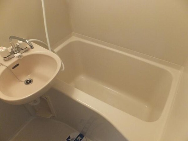 バス／シャワールーム等(ホテルライクなユニットバス)