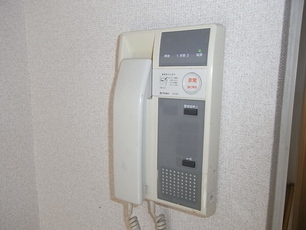 収納(オートロック対応インターホン)