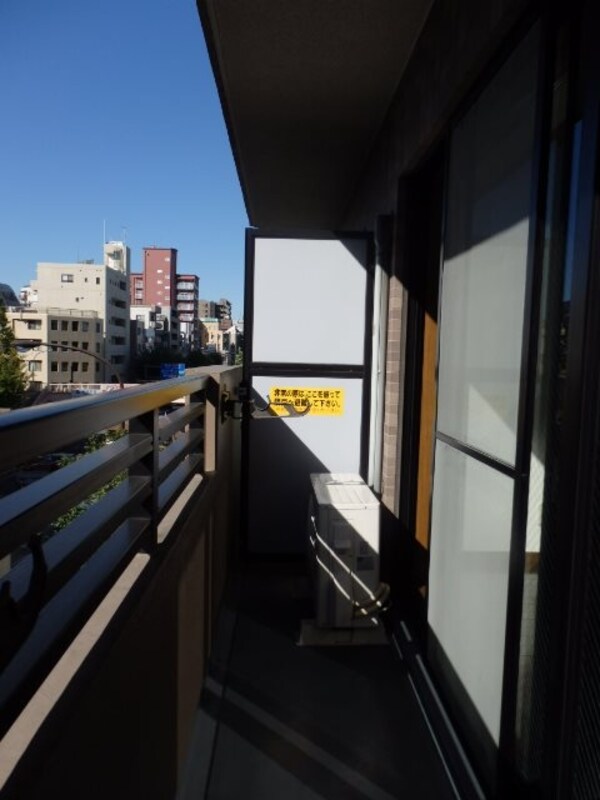バルコニー