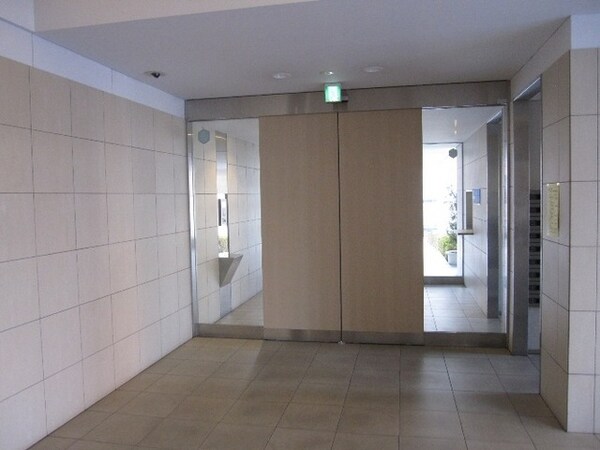 エントランス(オートロック)
