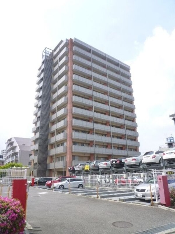 外観(１３階建て)