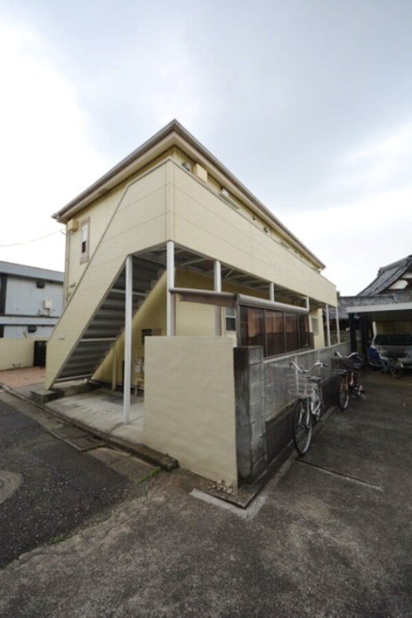 外観(★駅徒歩７分★)