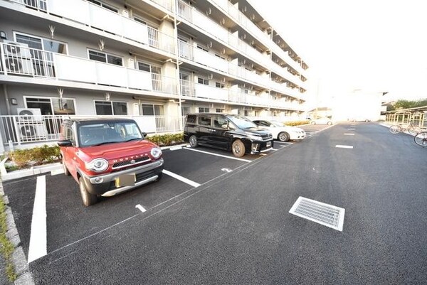 駐車場(★外観＆共用設備★)
