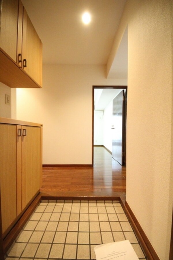 玄関(☆内見のご予約はタウンハウジング高円寺店まで☆)