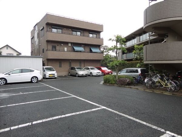 駐車場(★敷地内駐車場です★)