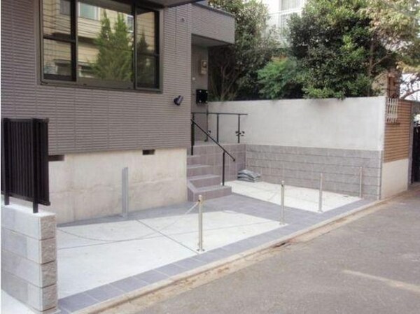 駐車場(★駐車場★)