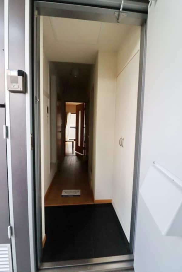 玄関(★お問い合わせはタウンハウジングまで★)