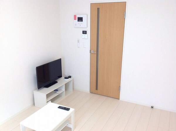 その他室内・内装(清潔感のあるシンプルなデザインのお部屋です。)