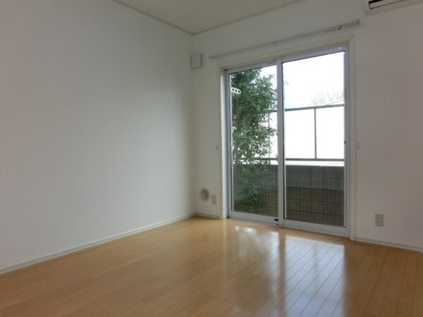 リビング・居室(南東向きです)