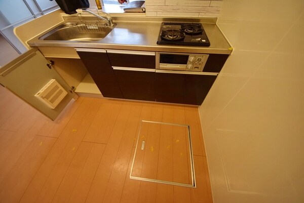 キッチン(★ガスコンロ3口のシステムキッチンです★)