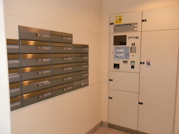 共有部分(宅配ボックスとメールボックス)