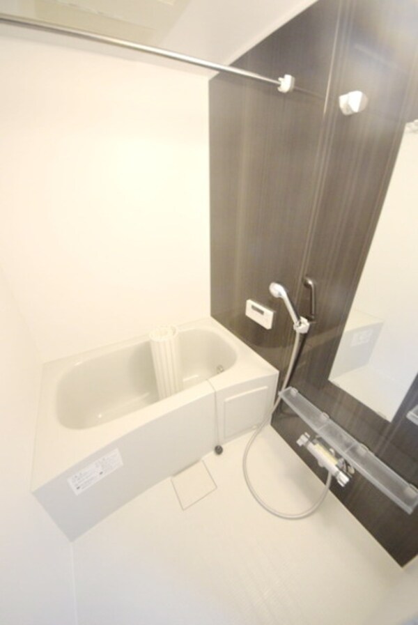 バス／シャワールーム等(★広々としたバスルームです★)