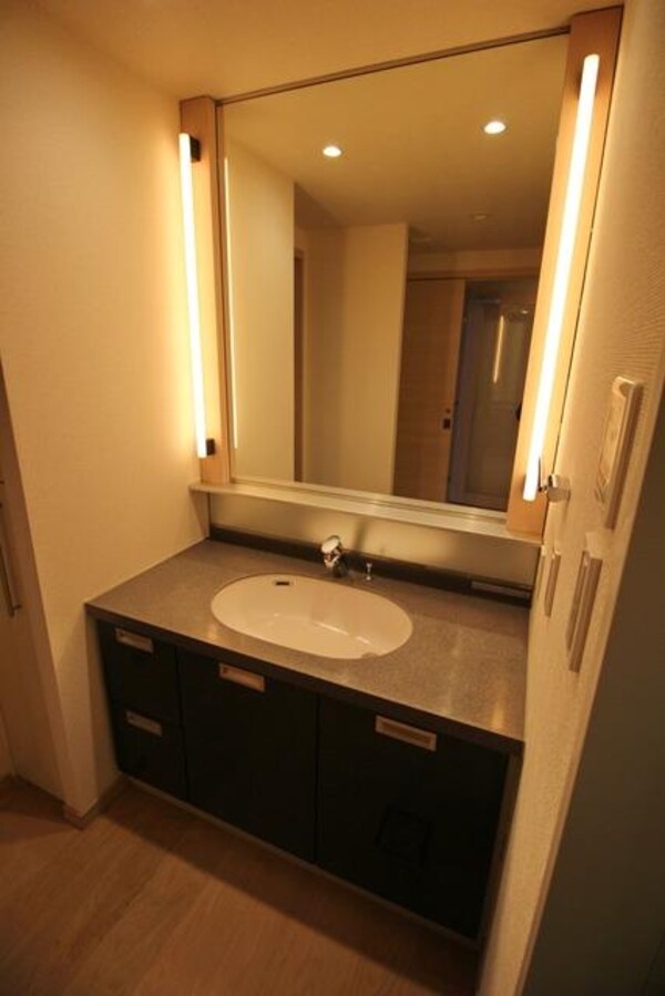 洗面(★大きな独立洗面台★)