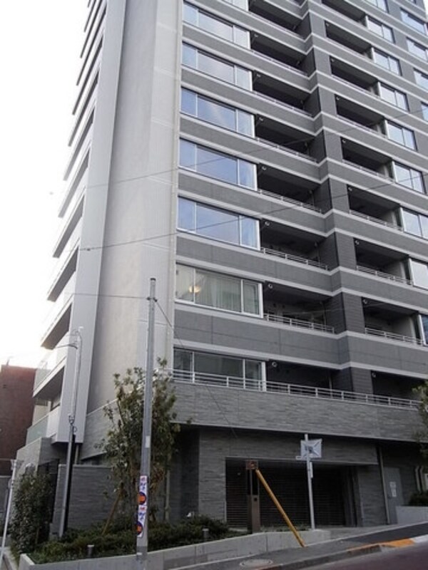 外観(分譲賃貸マンション・駅前立地)