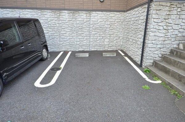 エントランス(☆駐車場♪☆)