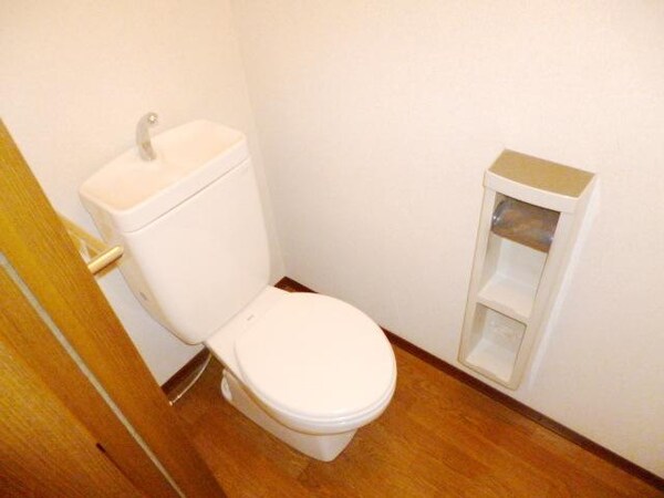 トイレ(★広めのトイレ★)