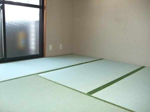 リビング・居室(♪日本人が落ち着く畳の空間♪)
