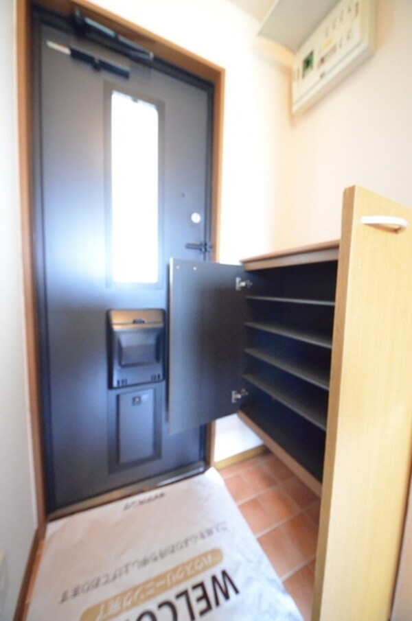 設備(たくさん収納できるシューズボックス♪)