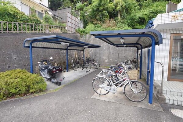 共有部分(★屋根付きなので雨の日でも安心です★)