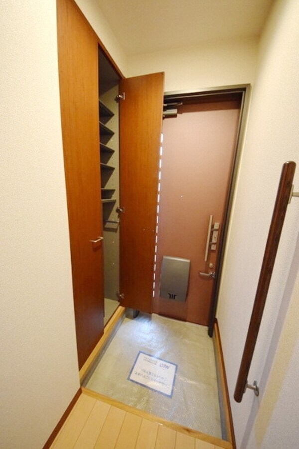 玄関(★靴もたくさん収納できます★)