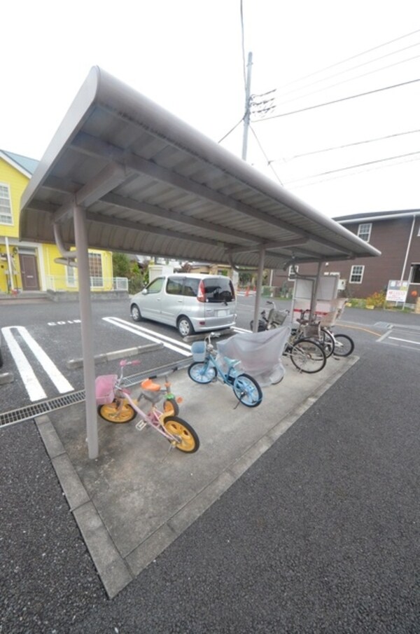 共有部分(♪敷地内駐車場！♪)