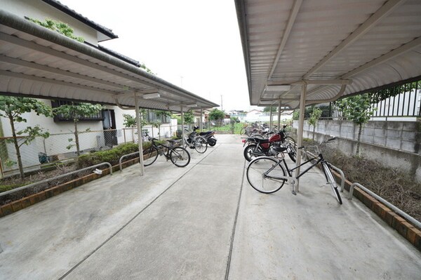 駐車場(駐輪場)