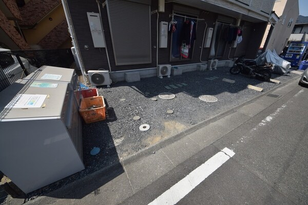 駐車場(★敷地内に駐車場あります★)