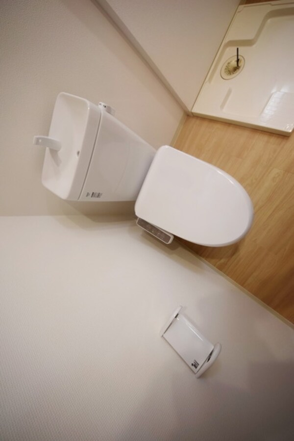 トイレ(★温水便座付きのお手洗いです★)