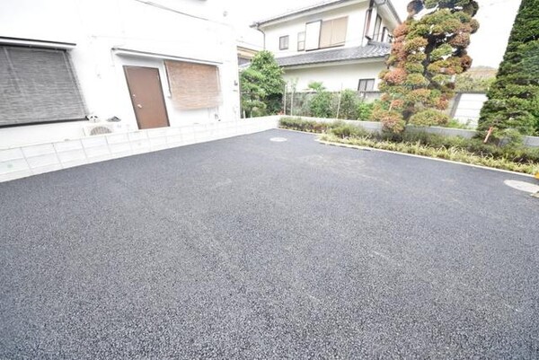 駐車場(★お部屋探しはタウンハウジング高幡不動店まで★)