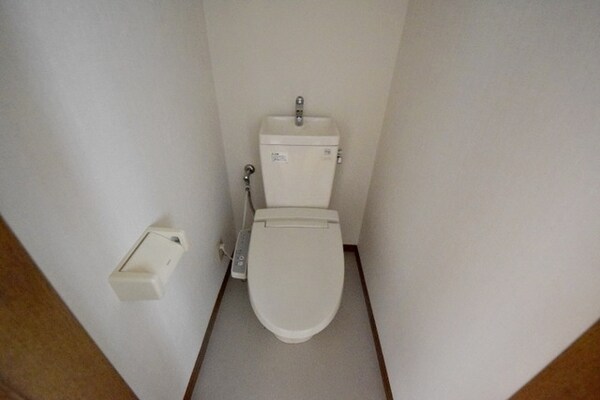 トイレ(★温水洗浄便座付きのおトイレです★)