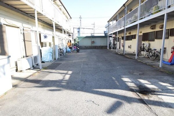 駐車場(♪敷地内駐車場♪)