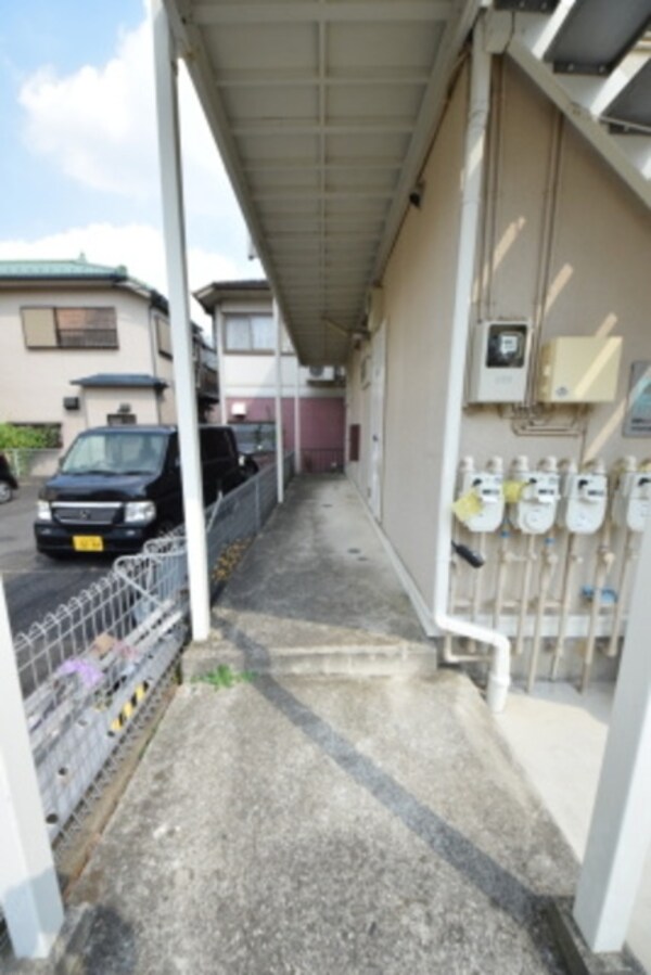 エントランス(☆内見のご予約はタウンハウジング八王子店まで☆)