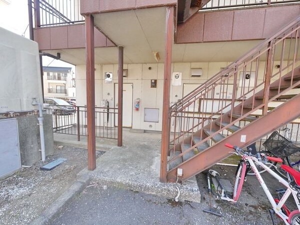 エントランス(★お部屋探しは、タウンハウジング多摩センター店へ★)
