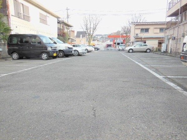 駐車場(☆大切なお車は敷地内でしっかり管理☆)