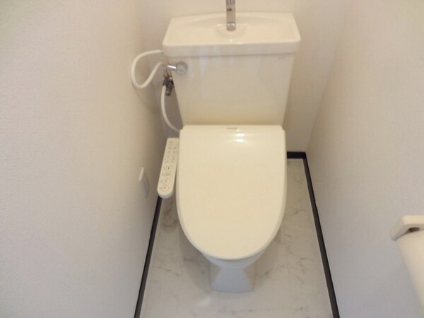 トイレ(♪トイレも大切な空間です！♪)