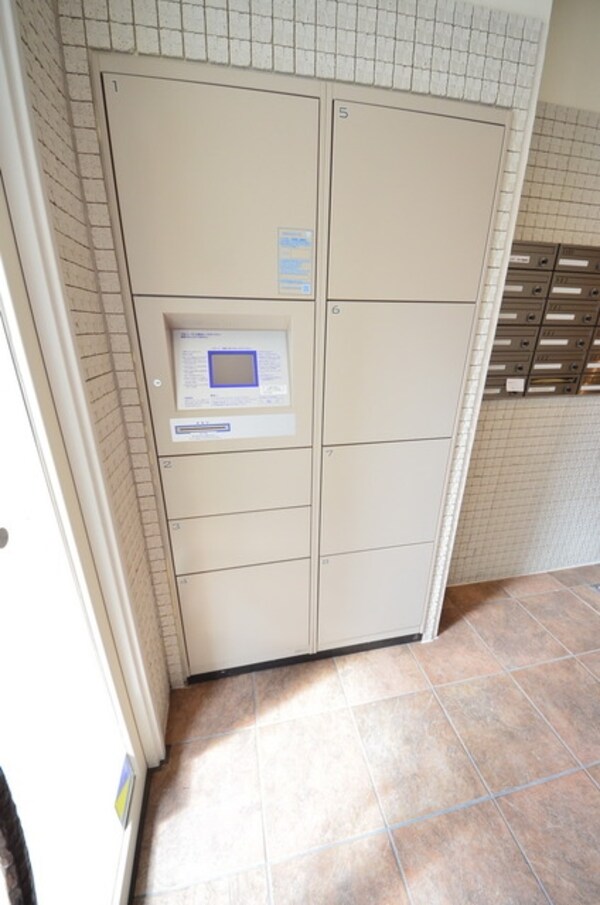 共有部分(♪通販生活には欠かせない宅配ＢＯＸ♪)