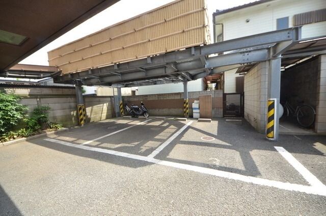 物件内観写真4　(外観・共用部分)