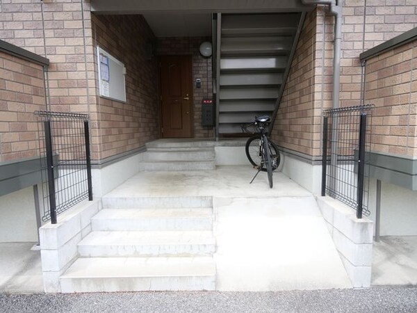 エントランス(★お部屋探しは株式会社タウンハウジング東京まで★)