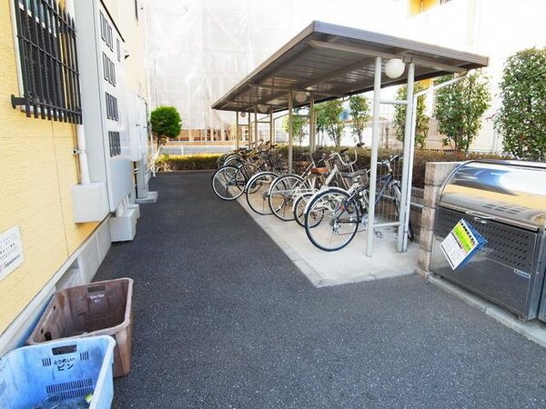 共有部分(☆屋根付きの自転車置き場☆)